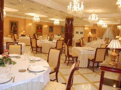 restaurant 1 - hotel alameda palace - salamanca, spain