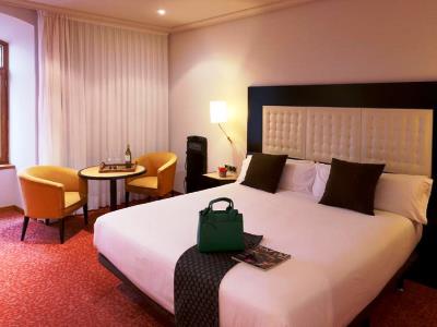 bedroom 3 - hotel abba fonseca - salamanca, spain