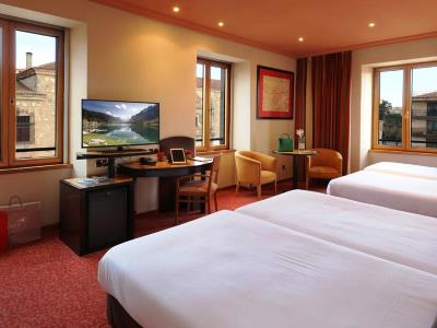 bedroom 5 - hotel abba fonseca - salamanca, spain