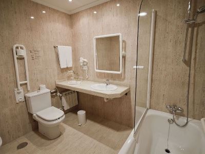 bathroom - hotel chateau la roca - santander, spain