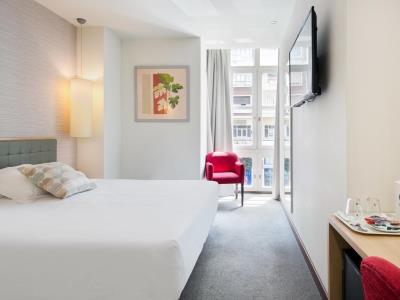 bedroom 1 - hotel abba santander - santander, spain