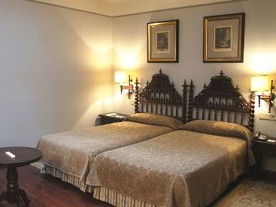 bedroom 2 - hotel parador de santiago de compostela - santiago de compostela, spain