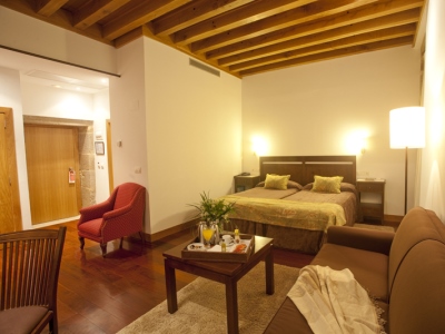 bedroom - hotel san francisco hotel monumento - santiago de compostela, spain