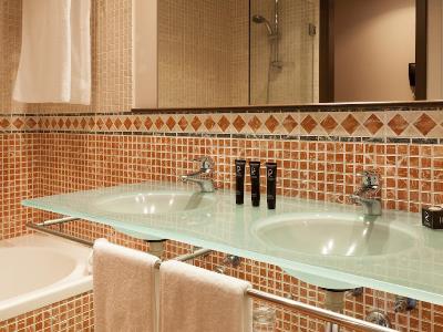bathroom - hotel palacio del carmen, autograph collection - santiago de compostela, spain