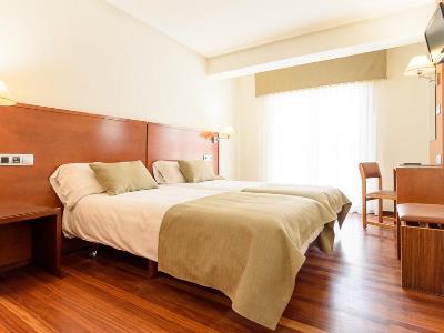 bedroom 2 - hotel mx mexico pr - santiago de compostela, spain