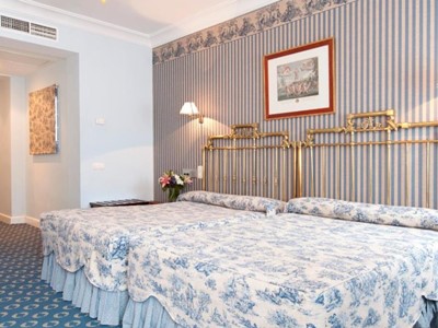 bedroom 4 - hotel dona maria - seville, spain