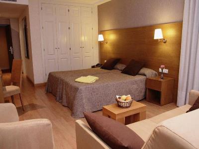 bedroom - hotel don paco - seville, spain