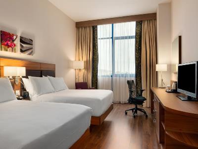 bedroom 3 - hotel hilton garden inn sevilla - seville, spain