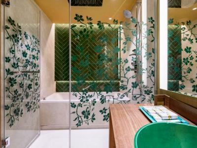 bathroom - hotel querencia de sevilla - seville, spain