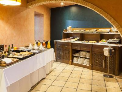 breakfast room - hotel ac ciudad de toledo - toledo, spain