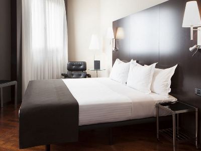 bedroom - hotel ac valencia - valencia, spain