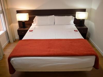 bedroom 1 - hotel casa palacio de los sitios - zaragoza, spain