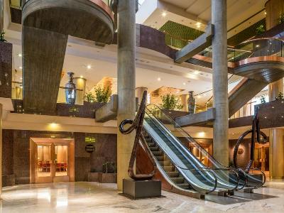 lobby 2 - hotel hotel exe boston - zaragoza, spain