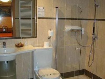 bathroom - hotel hotel paris centro - zaragoza, spain