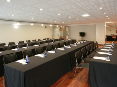 conference room - hotel europa - zaragoza, spain