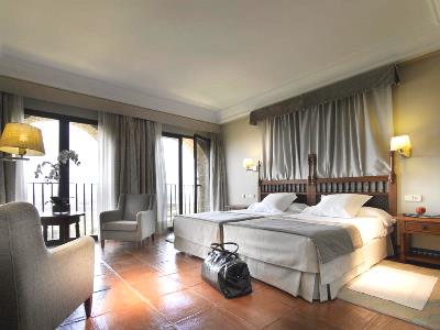 bedroom 1 - hotel parador de carmona - carmona, spain