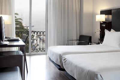 bedroom 2 - hotel ac palacio universal - vigo, spain