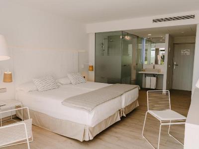 bedroom 3 - hotel don gregory by dunas - only adults - maspalomas, spain