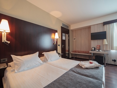 bedroom 4 - hotel salymar - san fernando, spain