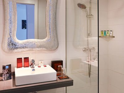 bathroom - hotel axelbeach ibiza - adults only - sant antoni de portmany, spain
