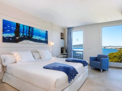 bedroom - hotel iberostar selection santa eulalia ibiza - santa eularia des riu, spain