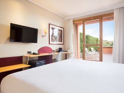 bedroom 1 - hotel abba garden - esplugues de llobregat, spain