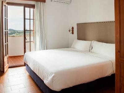 bedroom - hotel villa de algar - algar, spain