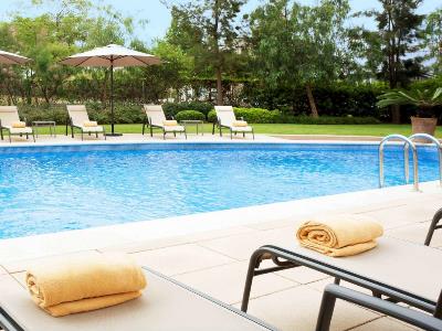 outdoor pool - hotel novotel barcelona cornella - cornella de llobregat, spain