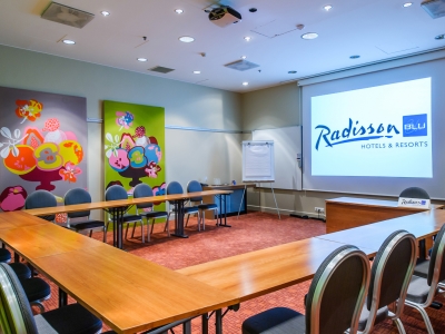 conference room - hotel radisson blu royal helsinki - helsinki, finland