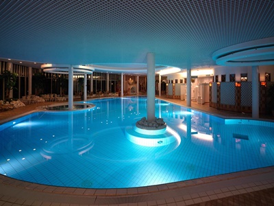 indoor pool - hotel naantali spa (deluxe) - naantali, finland