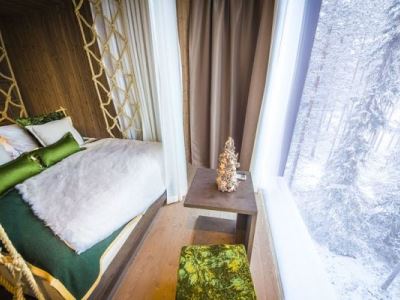 bedroom 2 - hotel arctic treehouse - rovaniemi, finland