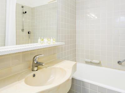 bathroom 1 - hotel ruissalo spa (superior) - turku, finland