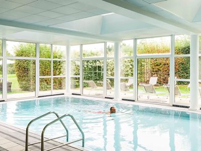 indoor pool - hotel novotel senart golf de greenparc - st pierre du perray, france
