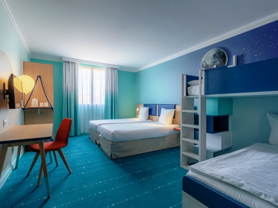 bedroom 2 - hotel grand magic - paris disneyland, france