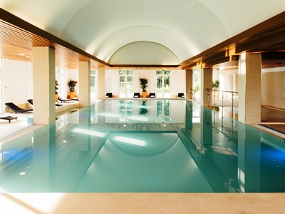 indoor pool - hotel grand magic - paris disneyland, france