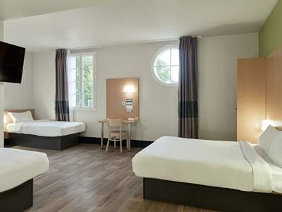 bedroom 4 - hotel b and b hotel near disneyland paris - paris disneyland, france