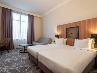 bedroom 1 - hotel radisson blu marne la vallee - paris disneyland, france