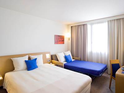 bedroom 1 - hotel novotel pont de l'arc fenouilleres - aix en provence, france