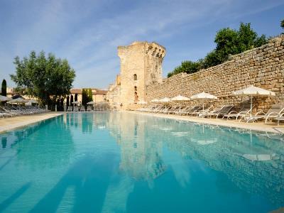 outdoor pool - hotel aquabella - aix en provence, france