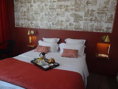 bedroom - hotel aquabella - aix en provence, france