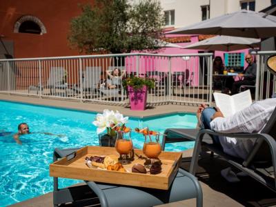 outdoor pool - hotel logis grand hotel d'orleans - albi, france