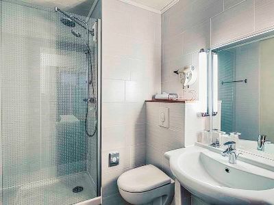 bathroom - hotel mercure albi bastides - albi, france