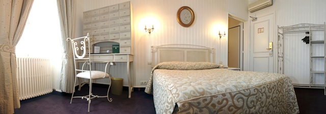 bedroom 1 - hotel de france - angers, france
