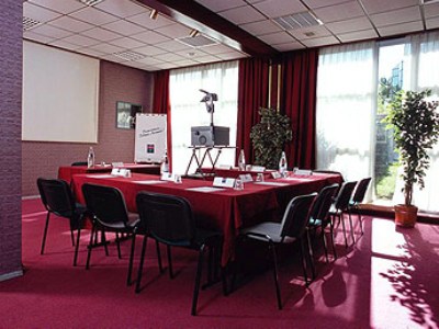 conference room - hotel mercure annecy sud - annecy, france
