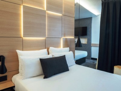 bedroom 4 - hotel best western international - annecy, france