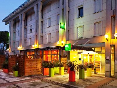 exterior view 1 - hotel ibis styles antibes - antibes, france