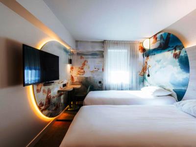 bedroom 1 - hotel ibis styles antibes - antibes, france