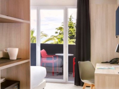 deluxe room 1 - hotel best western plus antibes riviera - antibes, france