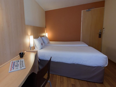 bedroom 5 - hotel ibis avignon centre pont de l'europe - avignon, france