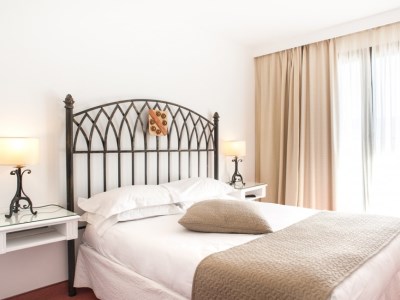 bedroom - hotel avignon grand - avignon, france